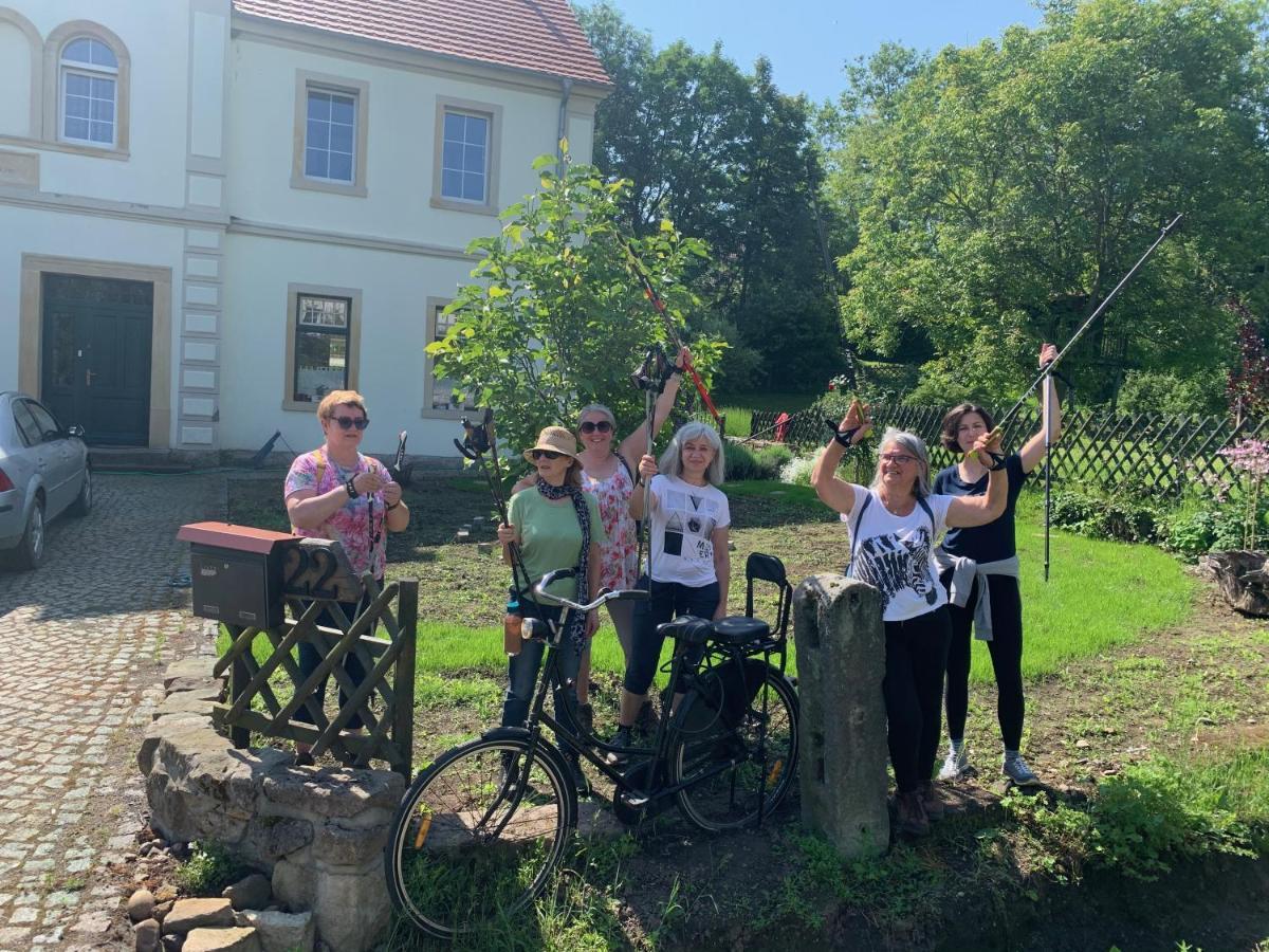 Bed and Breakfast Stara Szkola Debowy Gaj The Old School Debowy Gaj Lwowek Slaski Esterno foto