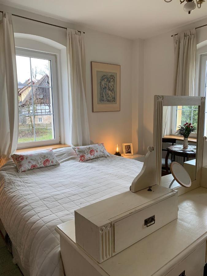 Bed and Breakfast Stara Szkola Debowy Gaj The Old School Debowy Gaj Lwowek Slaski Esterno foto