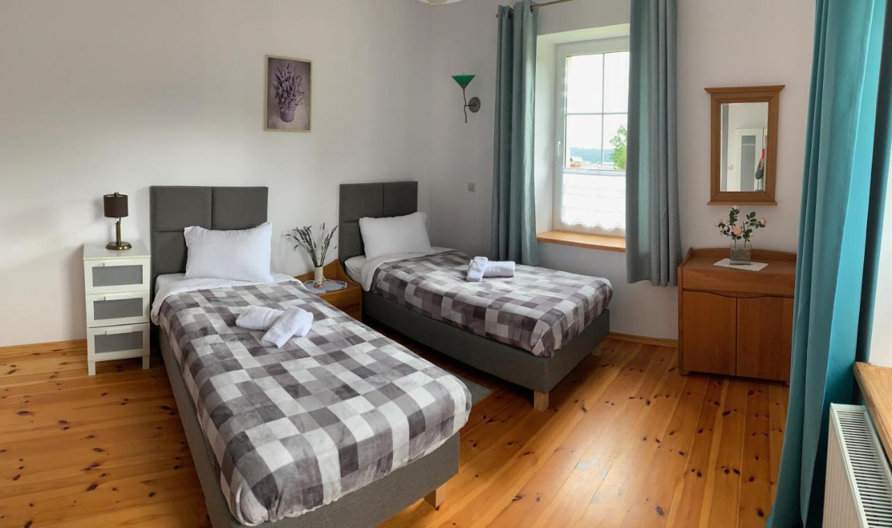 Bed and Breakfast Stara Szkola Debowy Gaj The Old School Debowy Gaj Lwowek Slaski Esterno foto